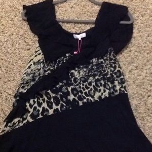 Stunning NWT Parker top